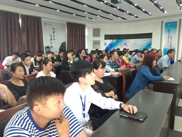 雨蘭迎來新員工全面培訓 提升個人綜合素質(zhì)