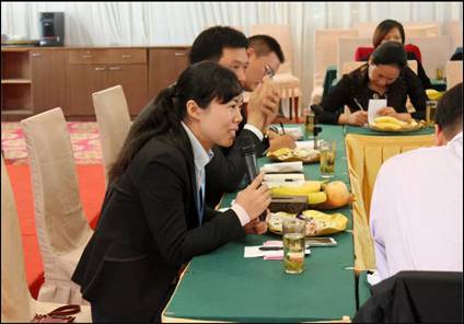 ���ˍu�Ҽ�2015������Ʒ�b�p��(hu��)�߽�(j��ng)�N����Մ��(hu��)�A�M�Y(ji��)����