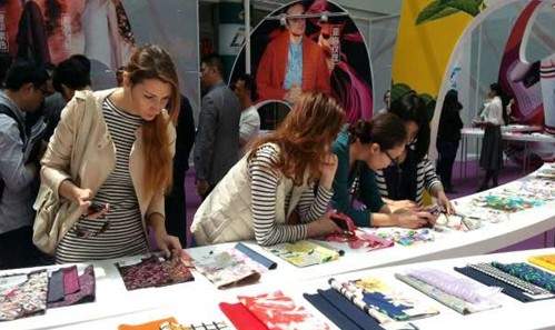 2015動(dòng)起來,珠江紡織紡織城擎領(lǐng)中大時(shí)尚圈