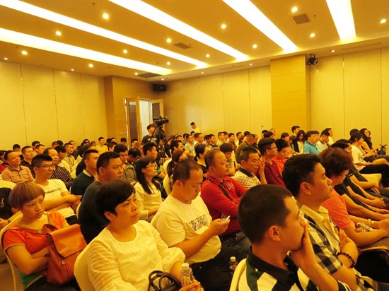 珠江國際紡織城時尚輔料天地閃耀登場