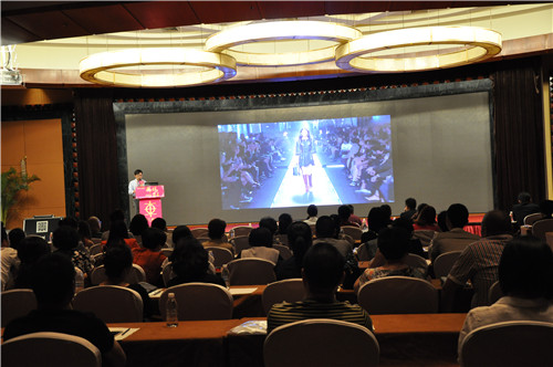 “錦繡東方”東方刺繡家紡2015秋冬新品發(fā)布會(huì)召開