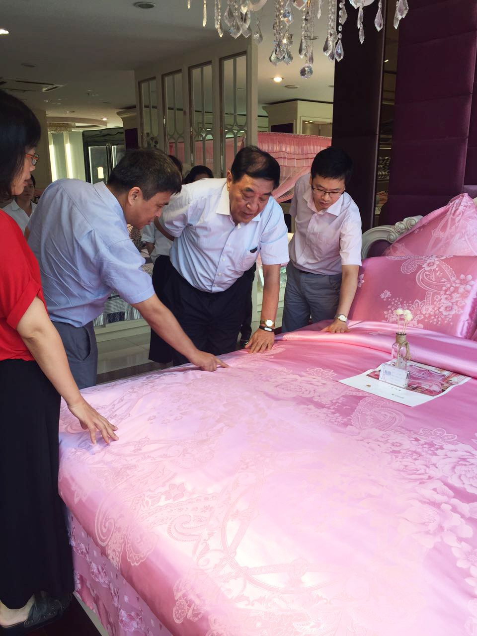 ���H����������(li��n)�ϕ�(hu��)����P��ϯҕ���_���_�m���F(tu��n)