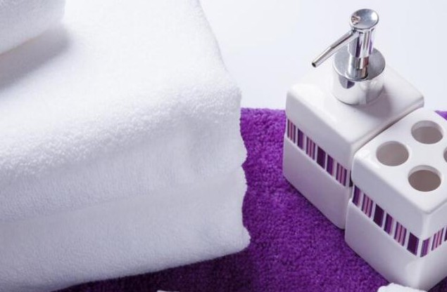 ��ԡ����Ƶ�Ĵ�����ë����ԡ���ʲô���ǰ�ɫ�ģ�