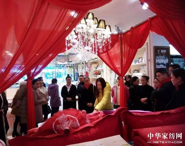 �Pʢ�Ҽ�����������Ӣ�R����ɽ�������@�����£�