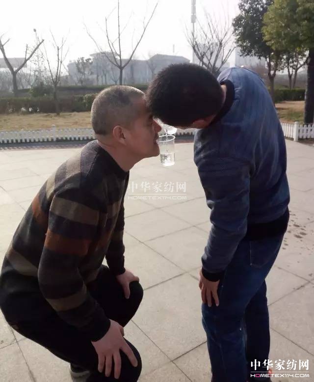 �Pʢ�Ҽ�����Ӣ���������f��Փ�������l��Ӣ����