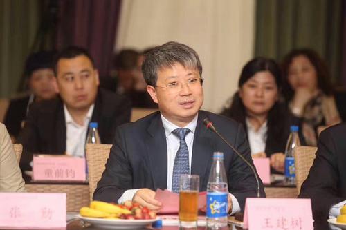 上海家紡協(xié)會攜手錦榮輕紡城齊聚鄭州舉行紡織行業(yè)研討會