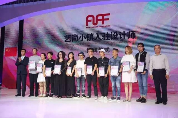 �������ģ��˼�������ޕr�������¸߶ȡ���2017���ޕr��(li��n)�ϕ��Ї�����ں������_