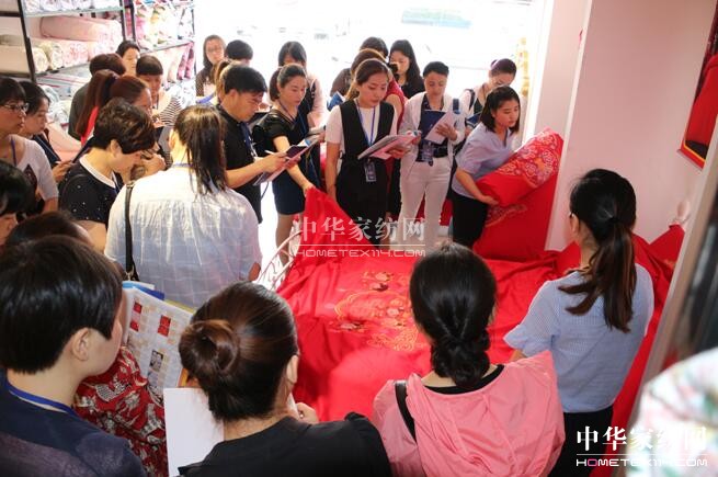 �z���D�Ҽ����q���r(sh��)�⡱2017�ﶬ��Ʒ�l(f��)����(hu��)