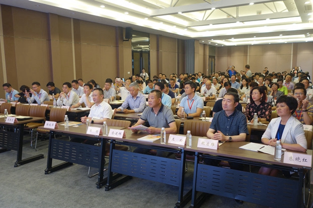 縫制設備大佬與家紡大佬齊聚震澤 聚力智能制造睡眠健康(一)