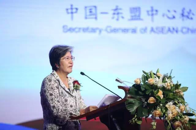 鋪就創(chuàng)新、綠色、可持續(xù)發(fā)展的新絲路!2017“一帶一路”紡織服裝產(chǎn)業(yè)發(fā)展論壇在烏魯木齊召開