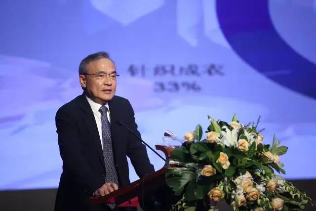 鋪就創(chuàng)新、綠色、可持續(xù)發(fā)展的新絲路!2017“一帶一路”紡織服裝產(chǎn)業(yè)發(fā)展論壇在烏魯木齊召開