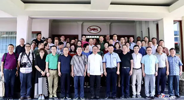 �O�����ʈF(tu��n)����ӡ�ᮔ(d��ng)?sh��)���I(y��)��չ�����H�������A֮·