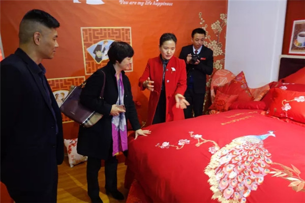 ׷����������Ҽ����Є�(d��ng)�����Ї��Ҽ��f(xi��)��(hu��)�������{(di��o)�У��ϣ�