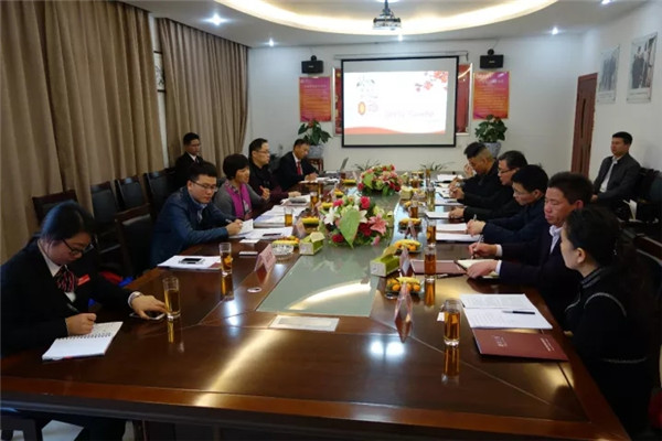 ׷����������Ҽ����Є�(d��ng)�����Ї��Ҽ��f(xi��)��(hu��)�������{(di��o)�У��ϣ�