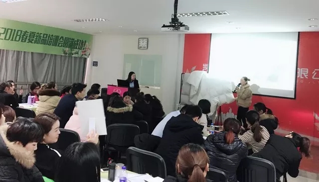 �Pʢ�Ҽ���Ӣ��Ӗ����2018��Ʒ��Ӗ���ի@�M�M��