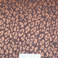 �r��Ů�b���ϣ����Ứ��