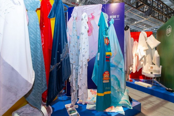 �M�F(tu��n)���ഺ���Ҽ�չ����Ҽ�ӡ�(li��n)�˄�(chu��ng)�¼Ҽ��a(ch��n)�I(y��)�����B(t��i)